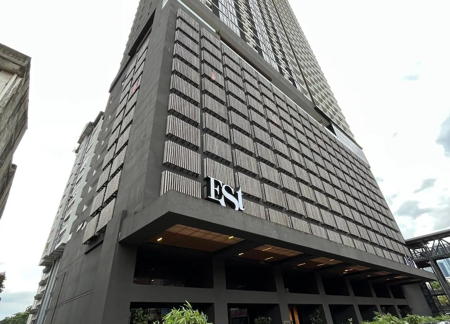 דירות קואלה לומפור The Establishment - Menara Teguh Bangsar מלזיה